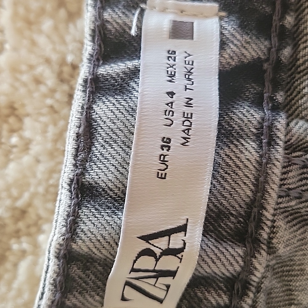 NWT Zara Women's Black Acid Wash Straight Leg Jeans US Sz 4 - Picture 4 of 8
